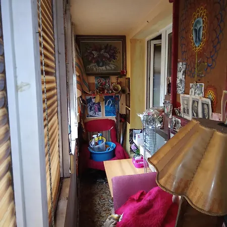 Roger's Blues House